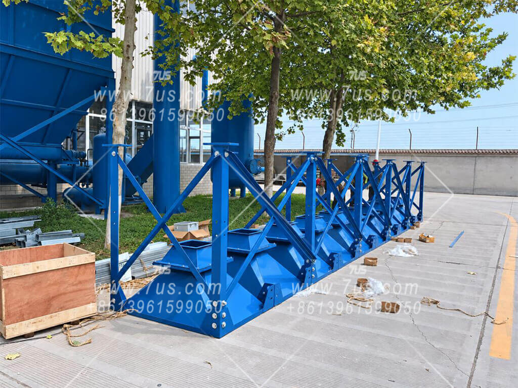 Lower collector structure at installation site