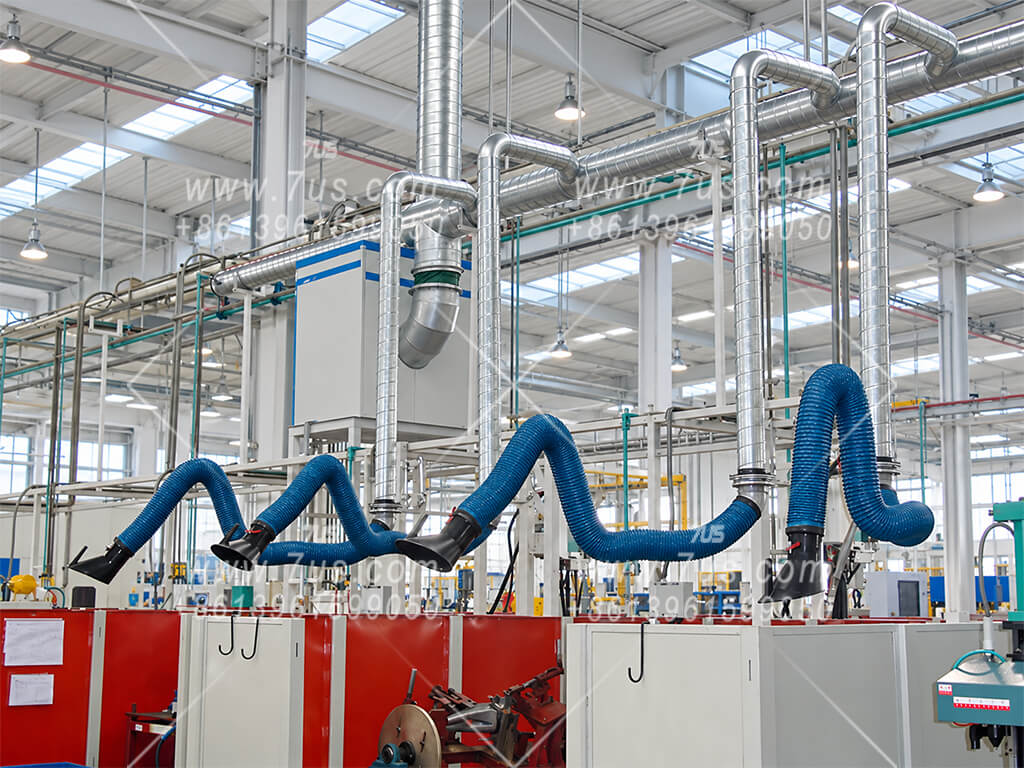 Single manual welding station with a 160 mm extraction arm connected to branch ductwork