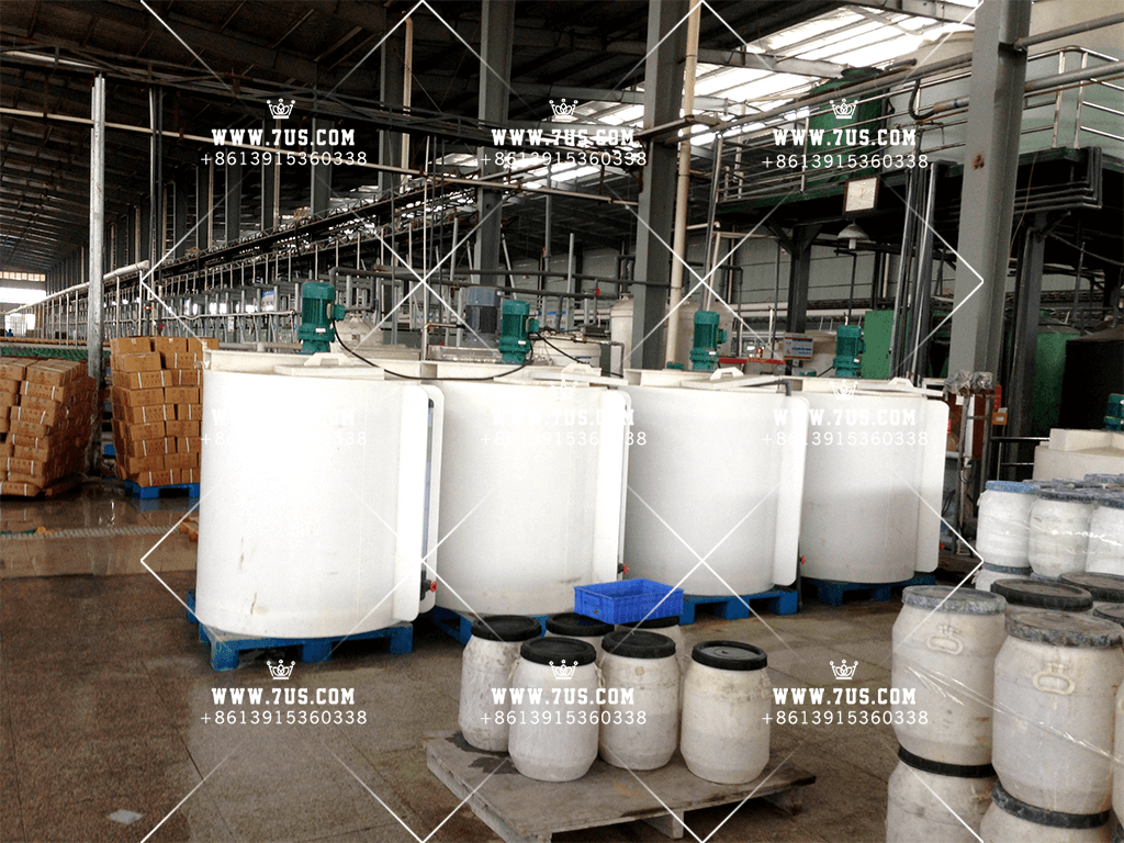 Mixing tank for colloid formula